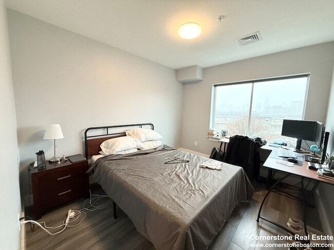 Photo - 55 W Fifth St Unit 609