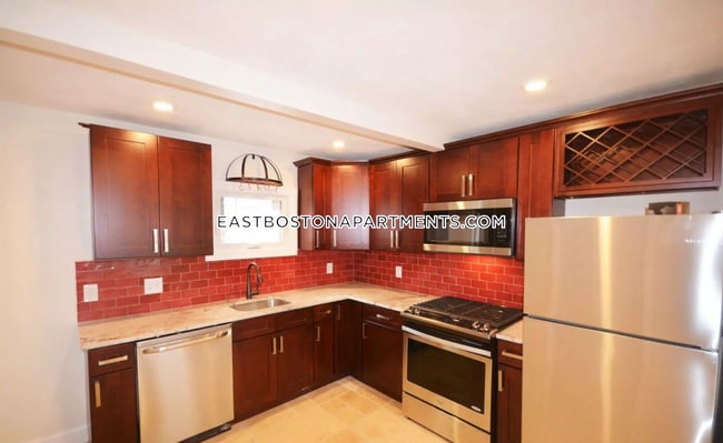 Photo - 130 Brooks St Unit 1