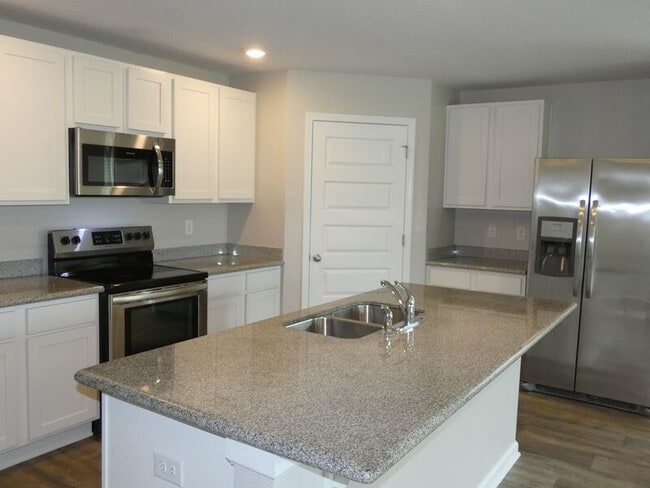 Photo - 5804 Guinevere Ln Unidad PRO-CLO