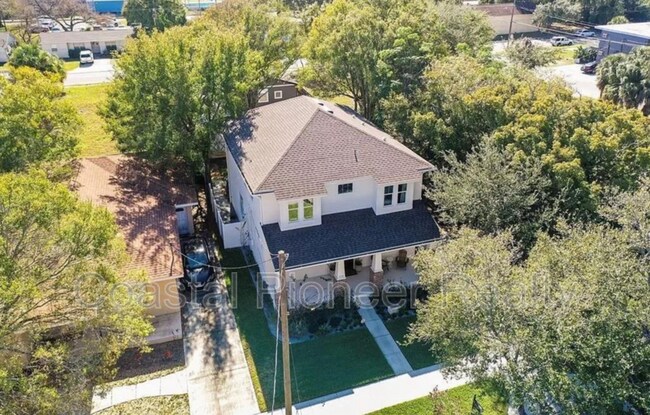 Photo - 1738 W Spruce St