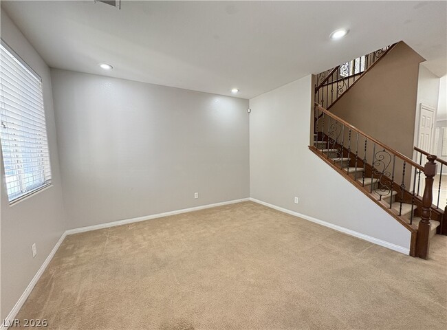 Photo - 5769 Danish Garden St