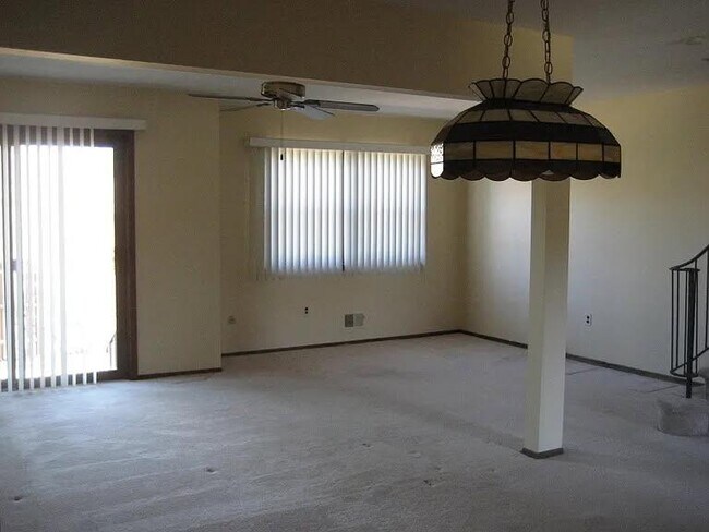 Building Photo - 824 Victoria Ct Rental