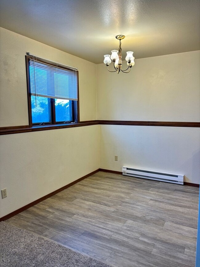 Photo - 744 Darby St Unit 744