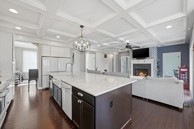 Photo - 115 Reliance Woods Dr