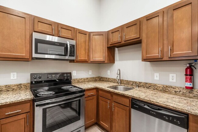 Photo - 77 E 7th Ave