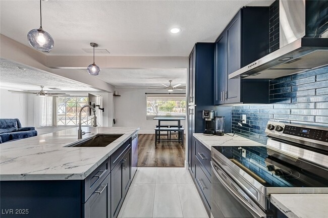 Photo - 1201 Douglas Dr