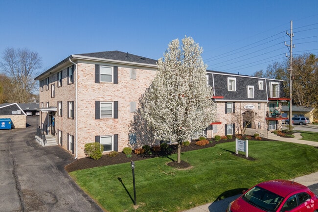 Hillcrest Apartments