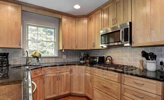 Photo - 912 Kimberwicke Rd