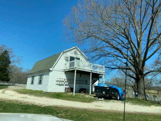 Photo - 135 Charity Ln