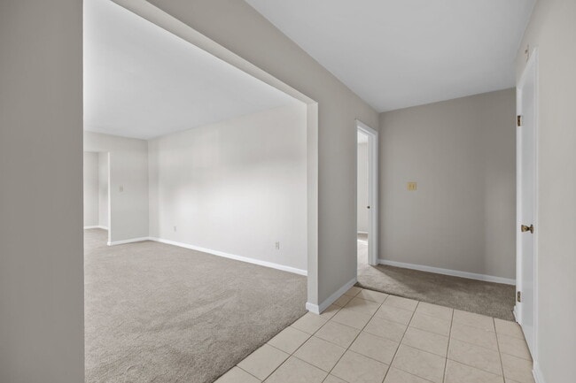 Photo - 5667 Heathwood Ct