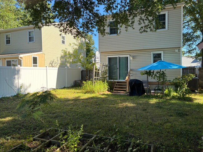 Photo - 307 Bayview Dr