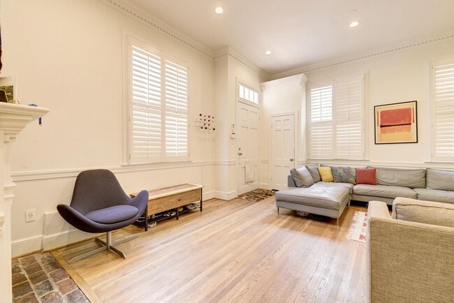 Photo - 2800 Dumbarton St NW