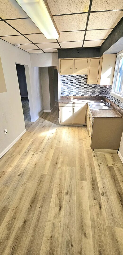 Photo - Spacious 5-Bedroom Bellevue Home with Sunroom & Massive Backyard