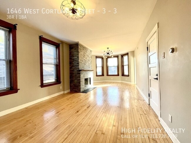 Photo - 1646 W Cortland St Unit 3