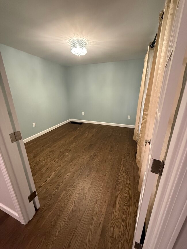 Photo - 317 Heather Glen Ln