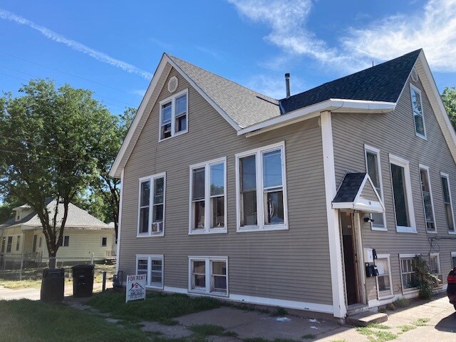 Building Photo - 310 N Saunders Ave Rental