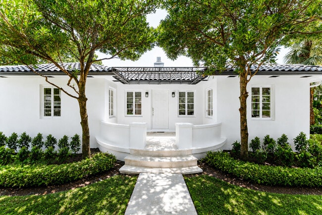 Photo - 400 E Royal Palm Rd