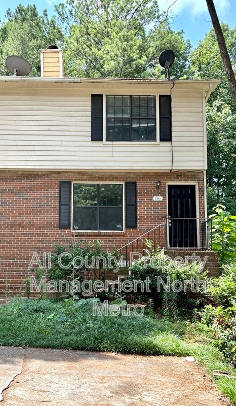 Photo - 2241 Highpoint Rd