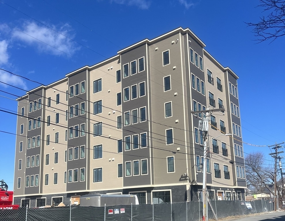 Photo - 26 Pearl St Unit 607