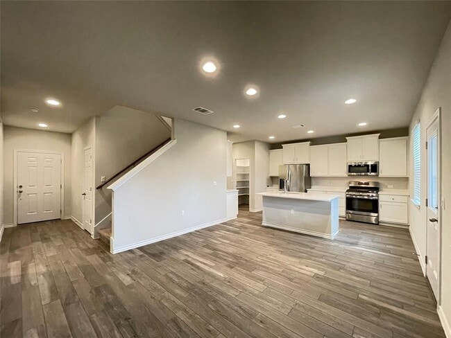 Photo - 1603 Denesa Dr