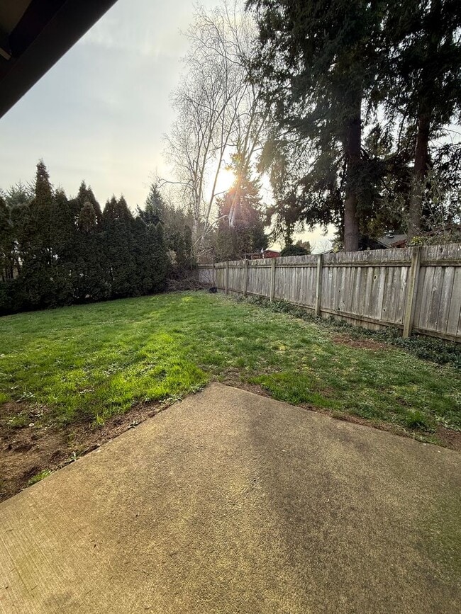 Photo - 407/422 SE Hankel St Unit 407