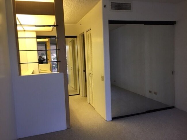 Photo - 2-Bed,2-Bath unit in "Honolulu Park Place"