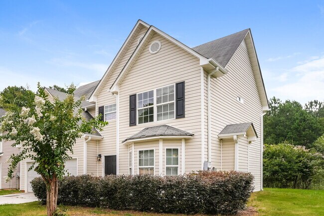 Photo - 235 Shadowbrooke Cir SW