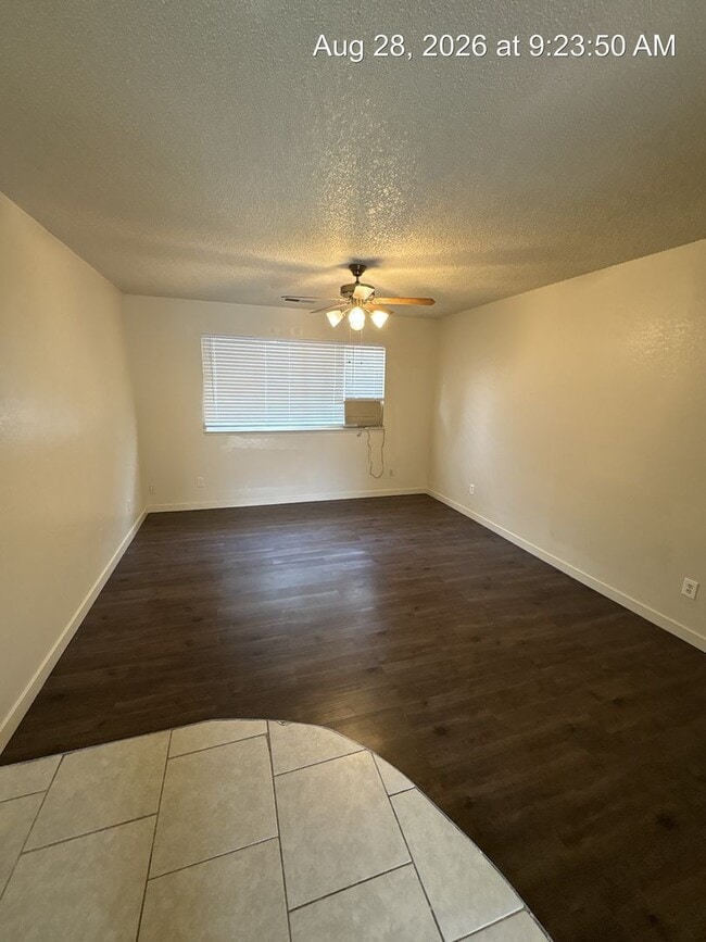Photo - 1009 W Laura Ave