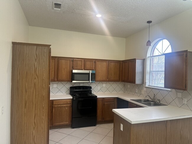 Photo - 8424 Cove Meadow Ln