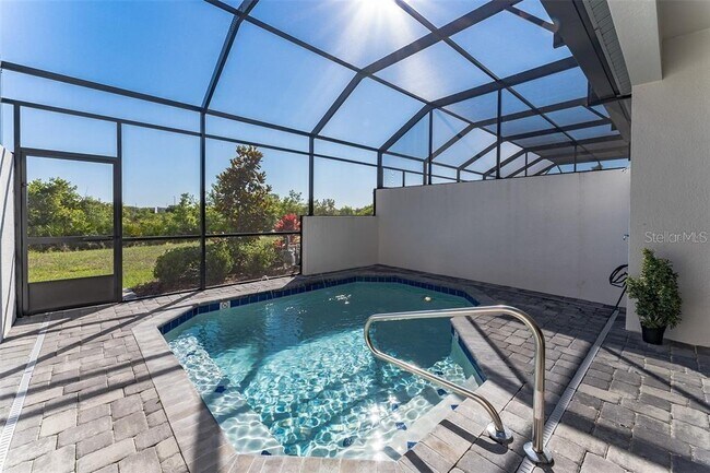 490 Captiva Dr