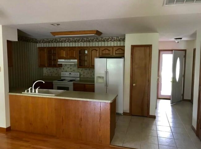 Photo - 917 Roddy Rd