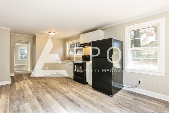 Photo - 1308 Madison St