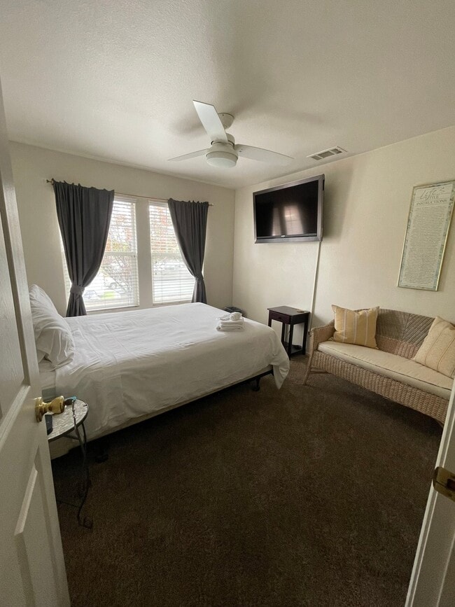 Photo - 265 Quail Cir