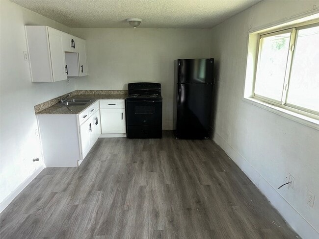 Photo - 5405 Suez St Unit 4