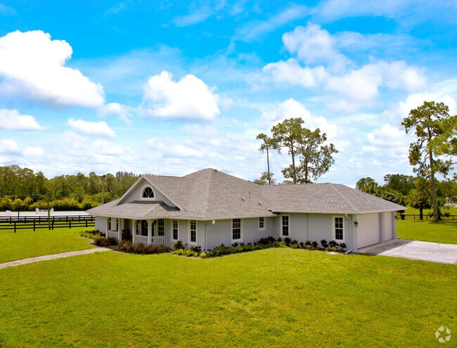 Building Photo - 1815 E Rd Rental