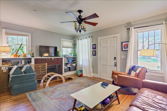 Photo - 3 bed 2 bath Home in Historic Belhaven
