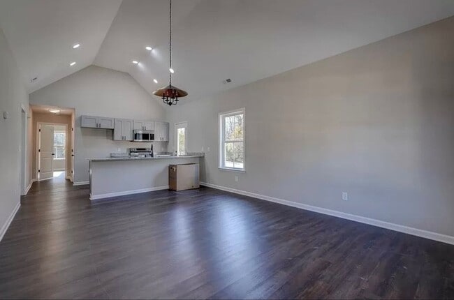 Photo - 551 S Center St