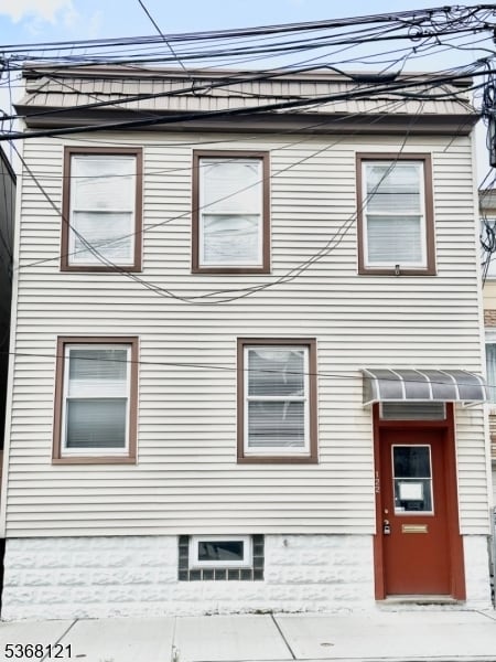 Photo - 122 Cross St House