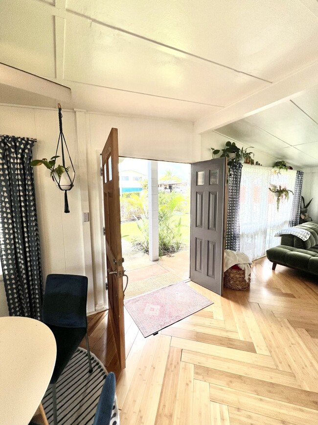 Photo - 2015 Komo Mai Dr