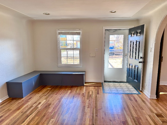 Photo - 3647 Adams St