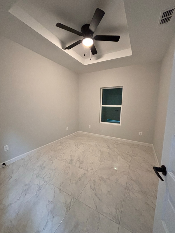 Photo - 703 Pedro St Unidad 2