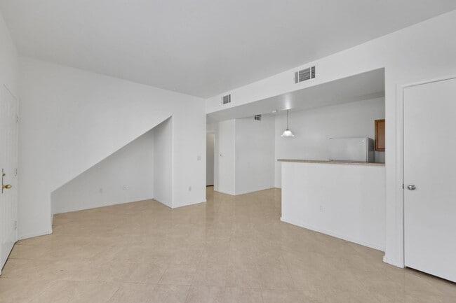 Photo - 2 bedroom Townhouse