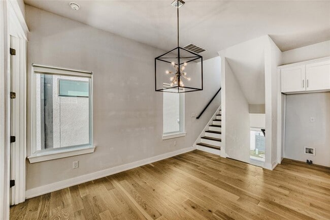 Photo - 5002 Pecan Springs Rd