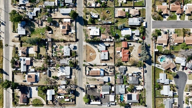 Photo - 25595 5th St