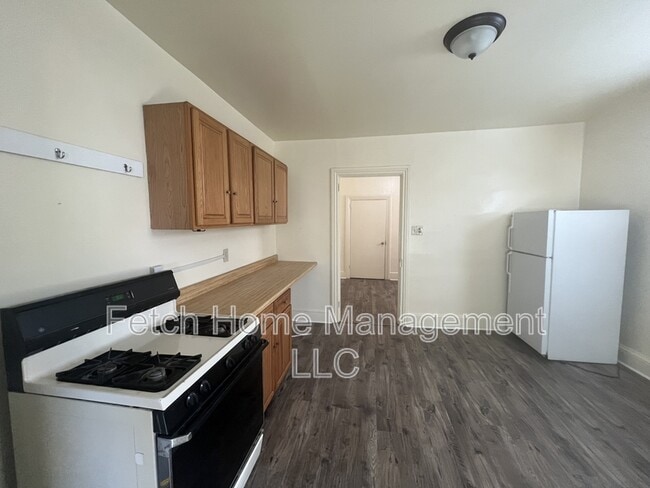 Photo - 107-109 East Main Street - 4