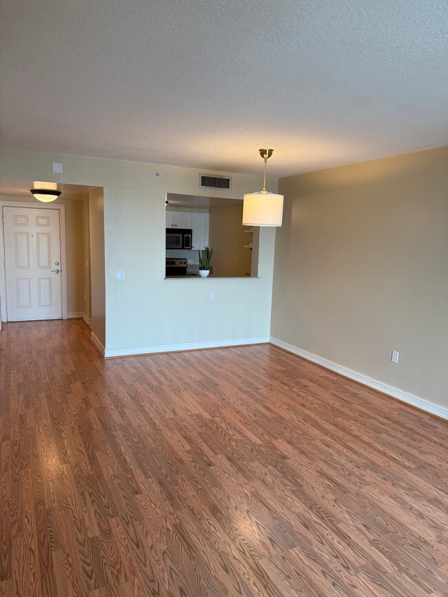 Photo - 117 NW 42nd Ave