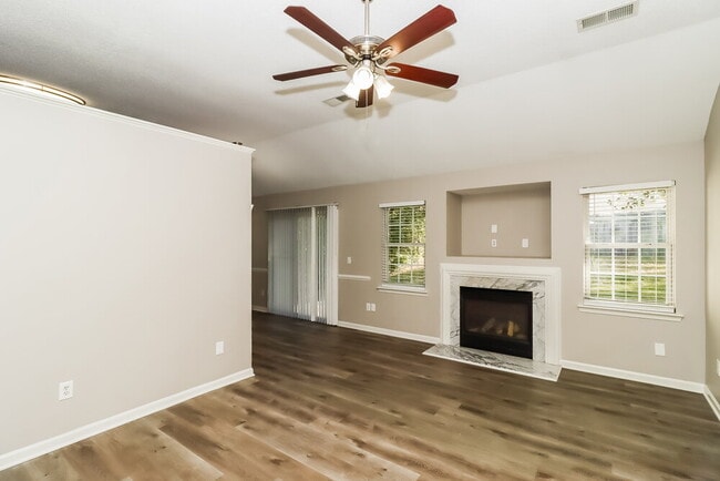 Photo - 10328 Taftnale Ct