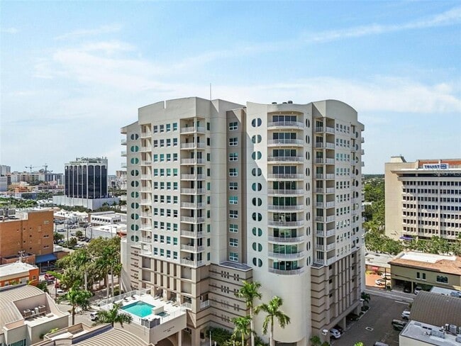 Building Photo - 1771 Ringling Blvd Unit 603