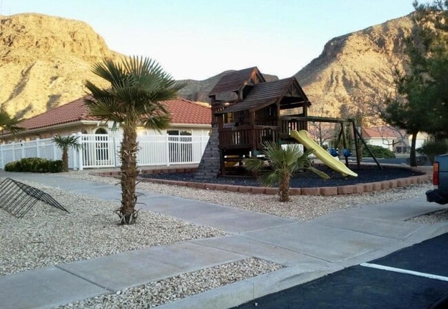 Photo - 4 BR HOME in Hurricane