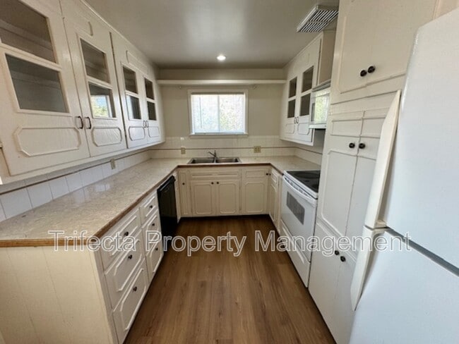 Photo - 622 Miller Dr
